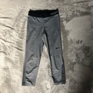 Nike Pro Capri Leggings